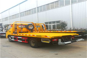 科尔沁左翼中旗附近拖车救援搭电